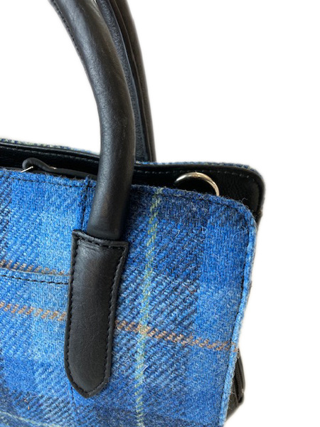 Classic Handbag Blue Check Detail