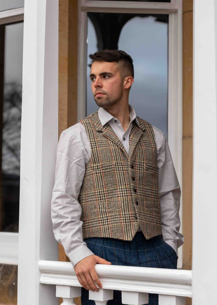 Duncan Waistcoat 4 Pocket 5 Button