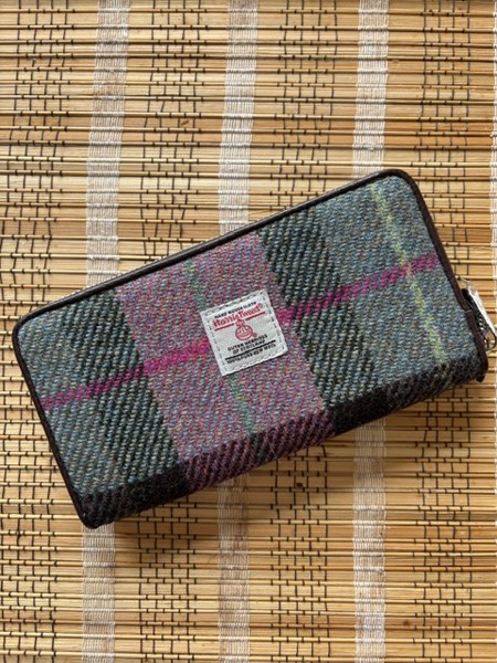 Large Zip Purse Front