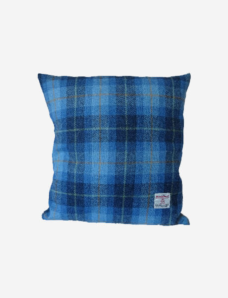 Square Harris Tweed Cushion 01(1)
