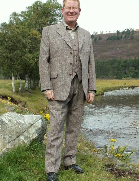 Men's Classic Scottish Harris Tweed Brown Waistcoat for 